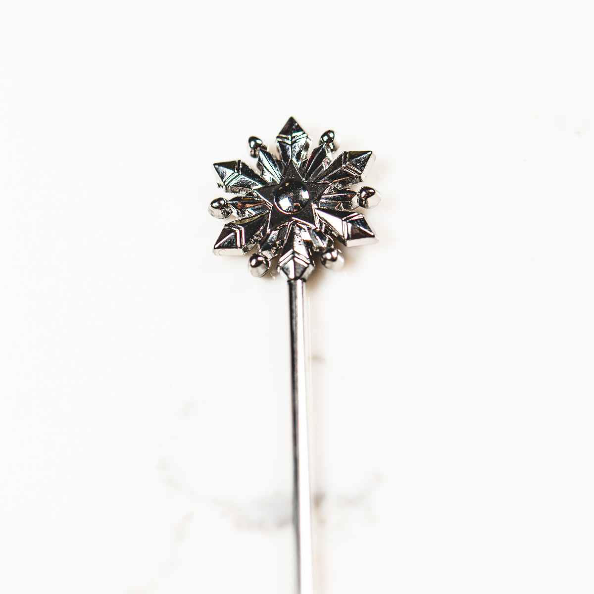 Naked stainless steel cookie scribe, snowflake and leaf needle design