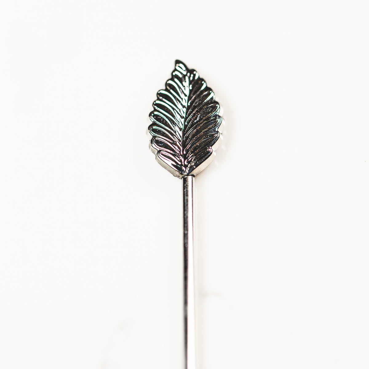 Naked stainless steel cookie scribe, snowflake and leaf needle design