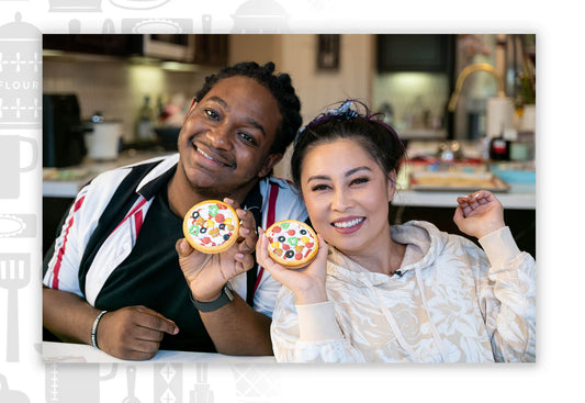 Cookie pizza decorating course cover image showing decorated cookie pizza